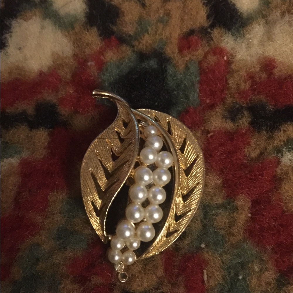 Brooch